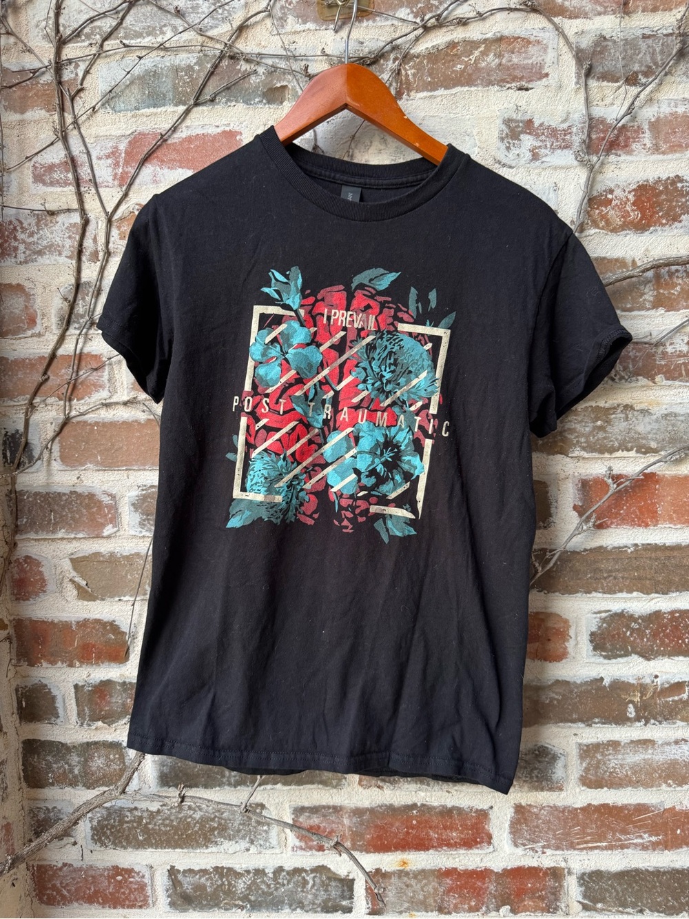 I Prevail Brain Flowers Post Traumatic Black Graphic Band Tee Shirt Size Small